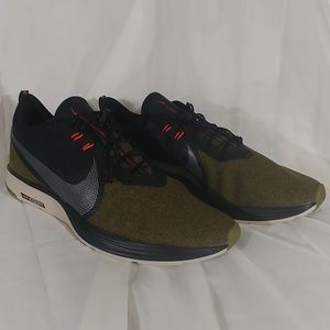 Nike Zoom Strike 2 Shield